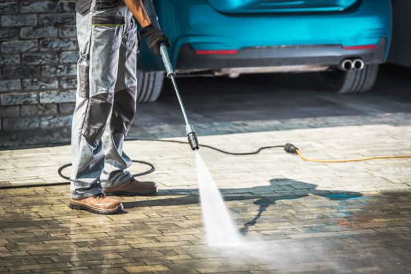 Driveway Pressure Washing in Palm Bay