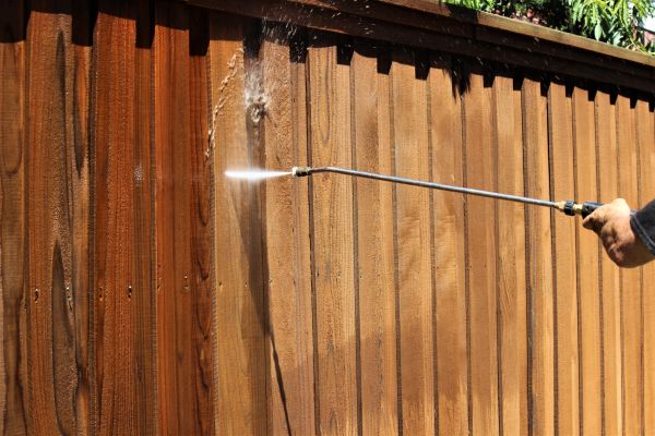 Fence Cleaning in Palm Bay