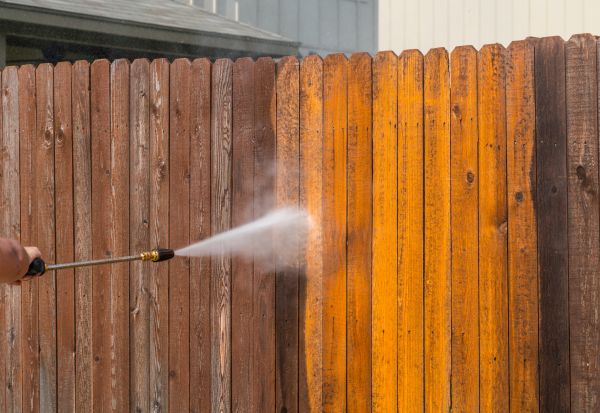 Fence Power Washing in Palm Bay