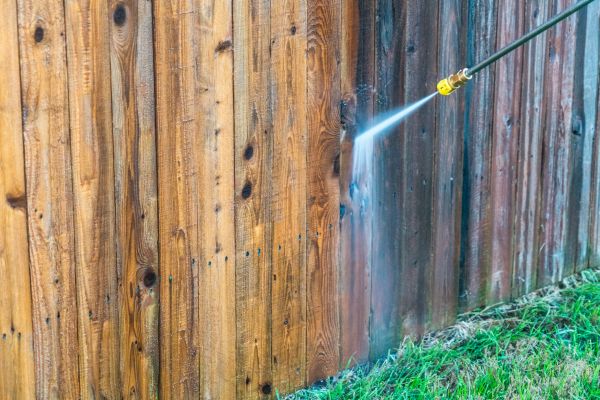 Fence Pressure Washing in Palm Bay