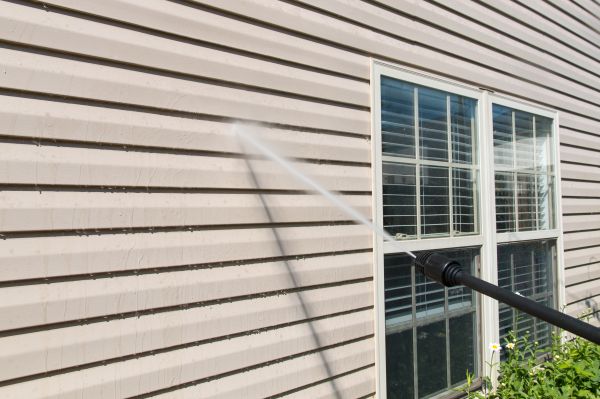 Pressure Washing in Palm Bay