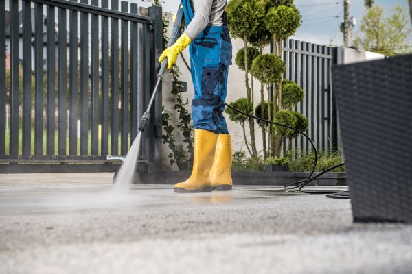 Driveway Power Washing in Palm Bay