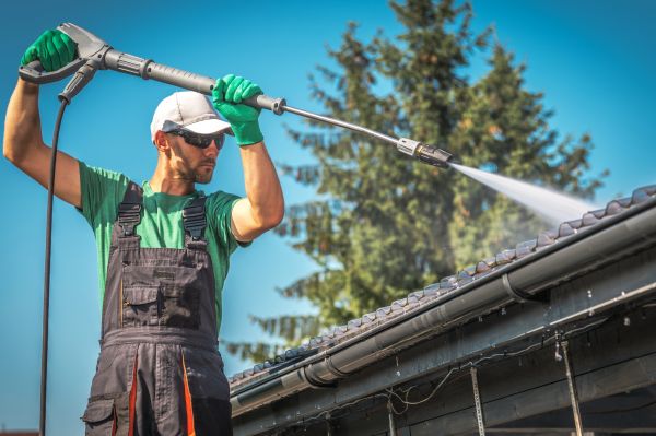 Gutter Washing in Palm Bay