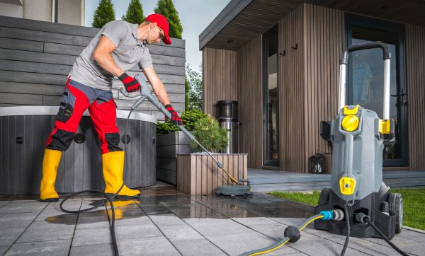 Concrete Patio Washing in Palm Bay