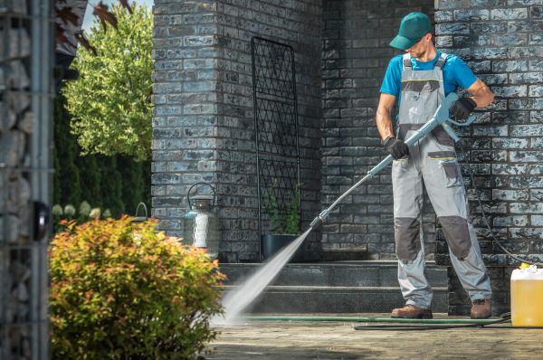 Outside House Cleaning in Palm Bay