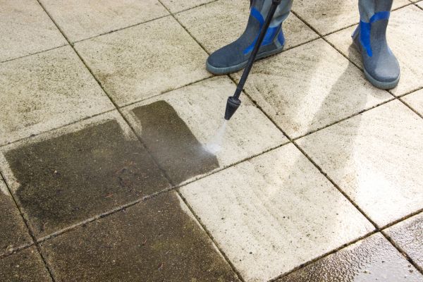 Outdoor Concrete Cleaning in Palm Bay